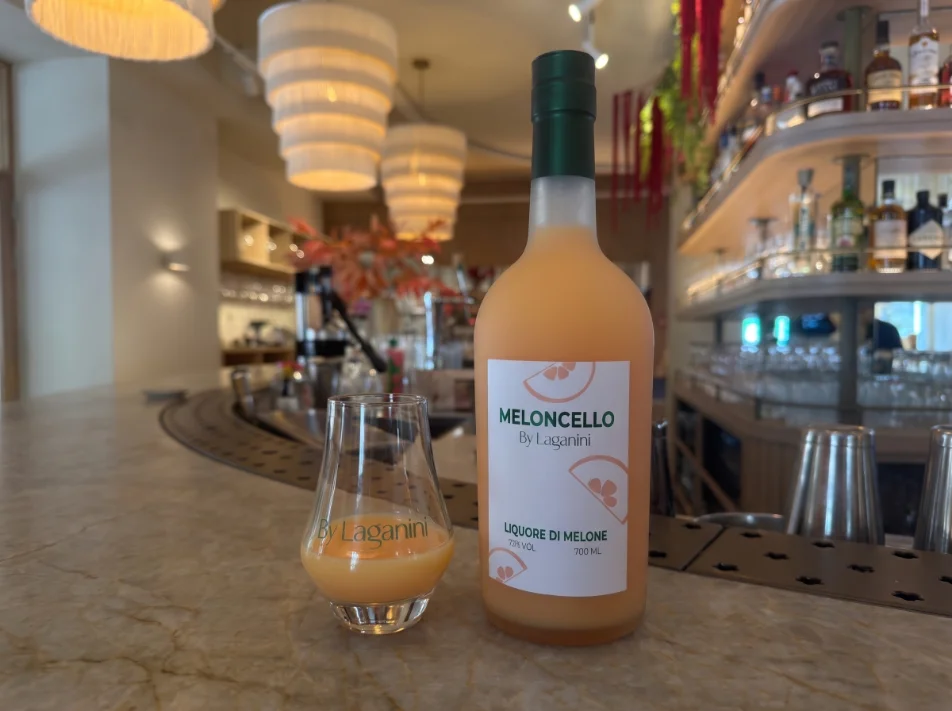 Meloncello bij Mairie